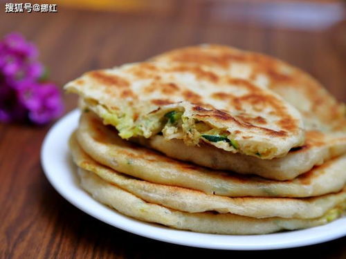 這餡餅不揉面不搟皮，焦香柔軟，放涼了也不硬——街頭小吃教你在家輕松做餡餅